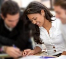 La chica de clase, ligando con…(I)