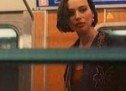 El columpio: La chica del metro, ¿hablamos con ella o no?